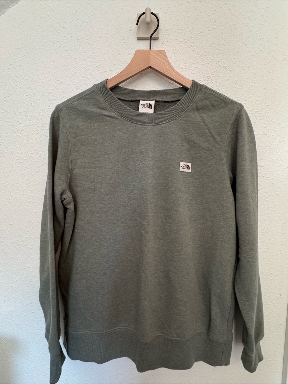 The North Face Women's Crew Sweatshirt - Olive Green